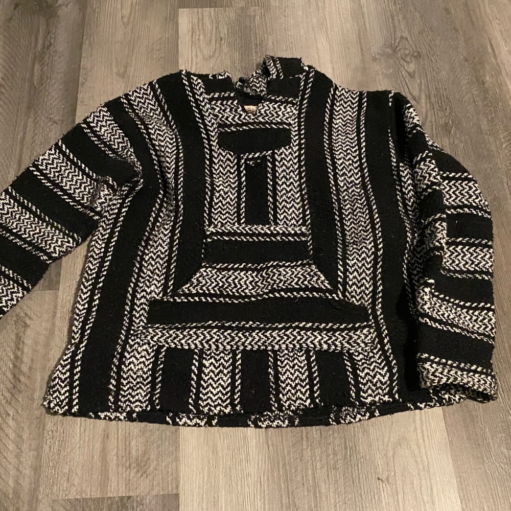 Baja Mexican Black and White Hoodie 🖤🤍